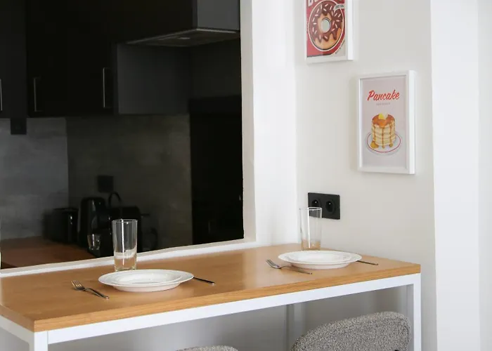 2p Au Coeur Du Vieil Antibes